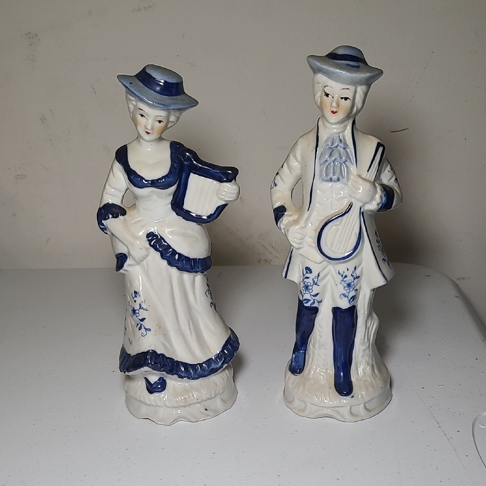 Blue and White Porcelain Figurine Set